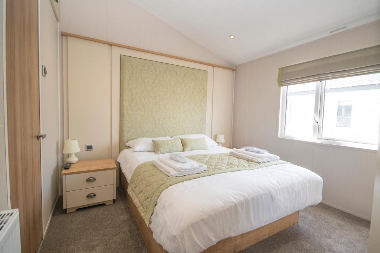 Carlton Meres Holiday Park Rendham Εξωτερικό φωτογραφία